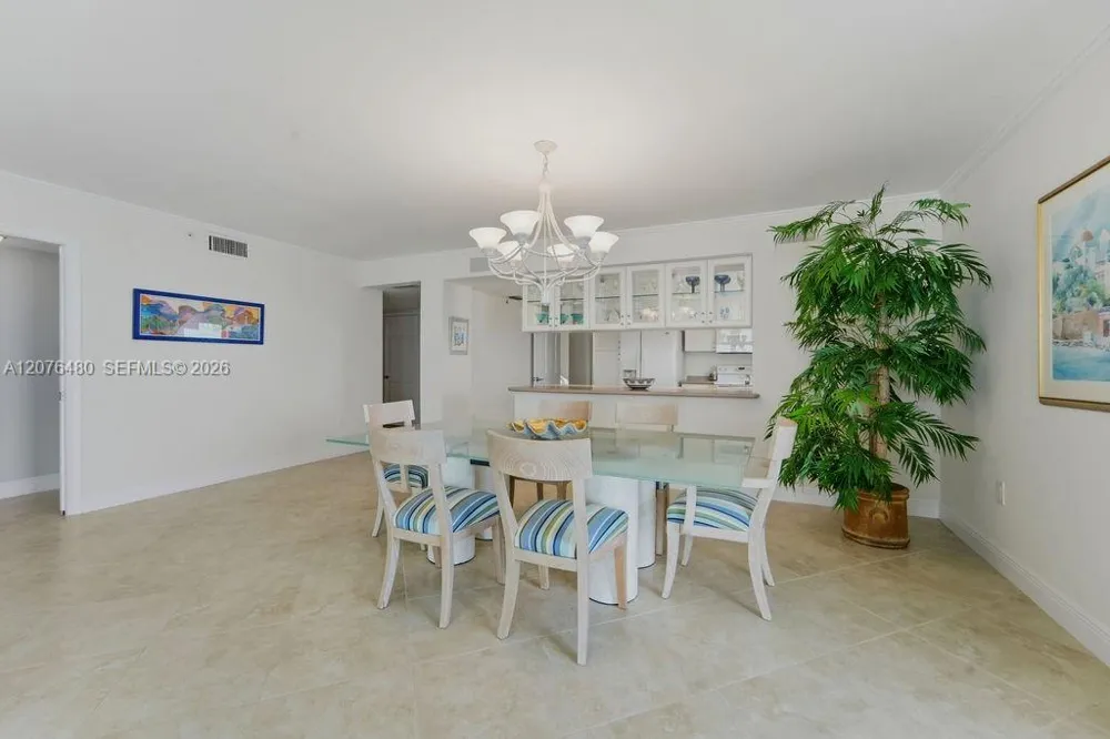 200 Beach Rd #701 Tequesta, FL 33469