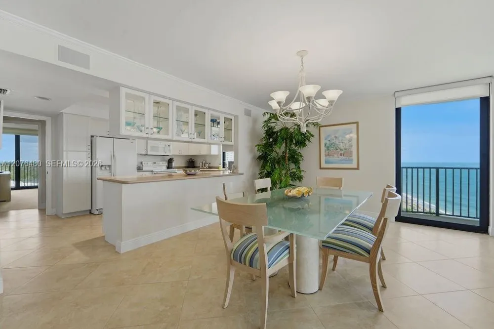 200 Beach Rd #701 Tequesta, FL 33469