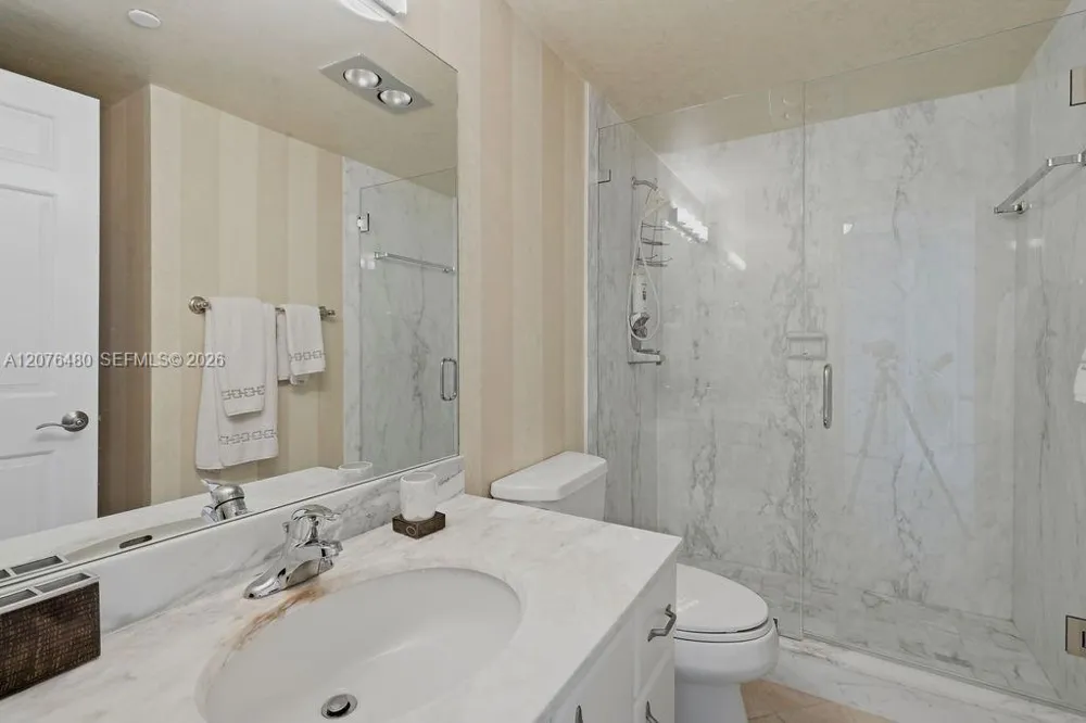 200 Beach Rd #701 Tequesta, FL 33469