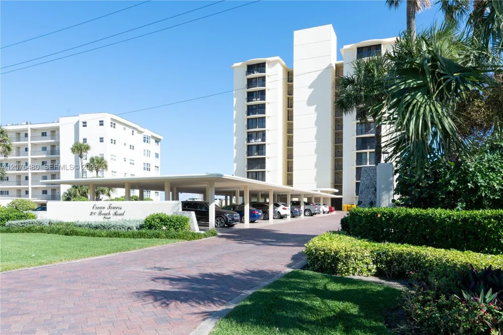 200 Beach Rd #701 Tequesta, FL 33469