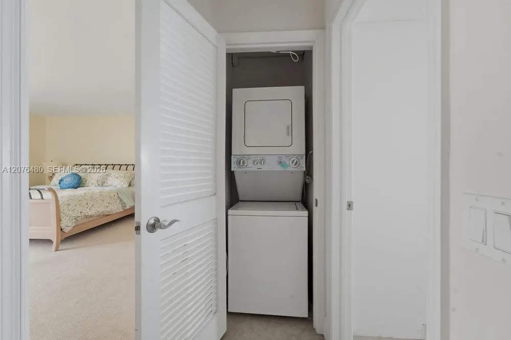 200 Beach Rd #701 Tequesta, FL 33469