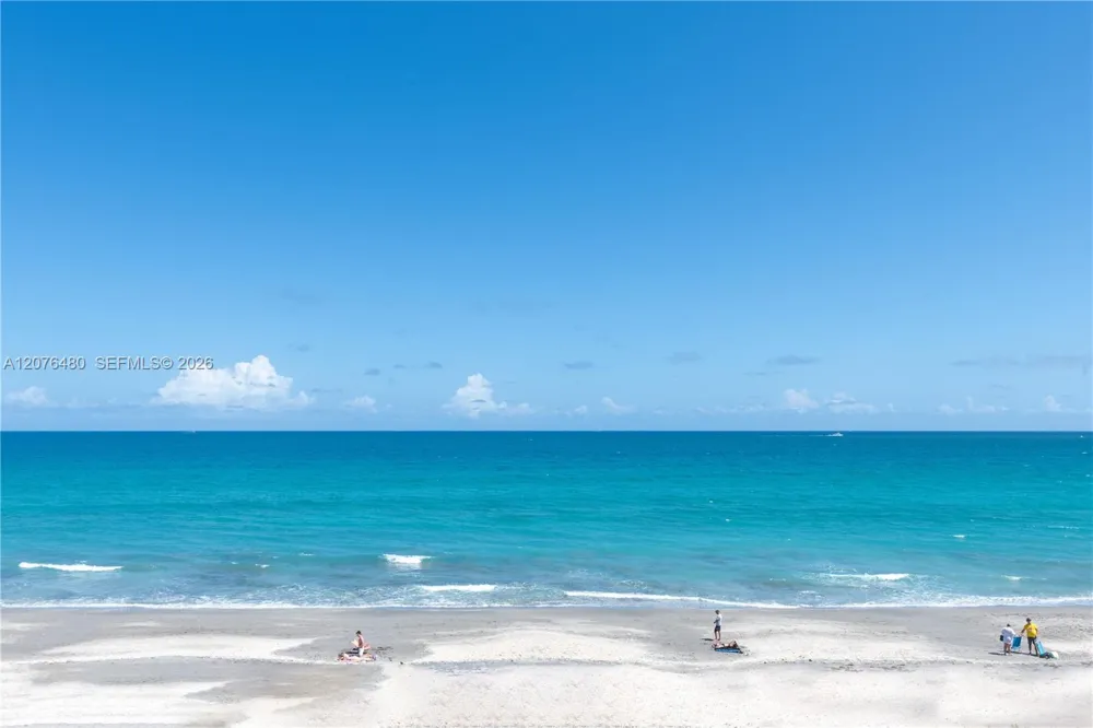 200 Beach Rd #701 Tequesta, FL 33469