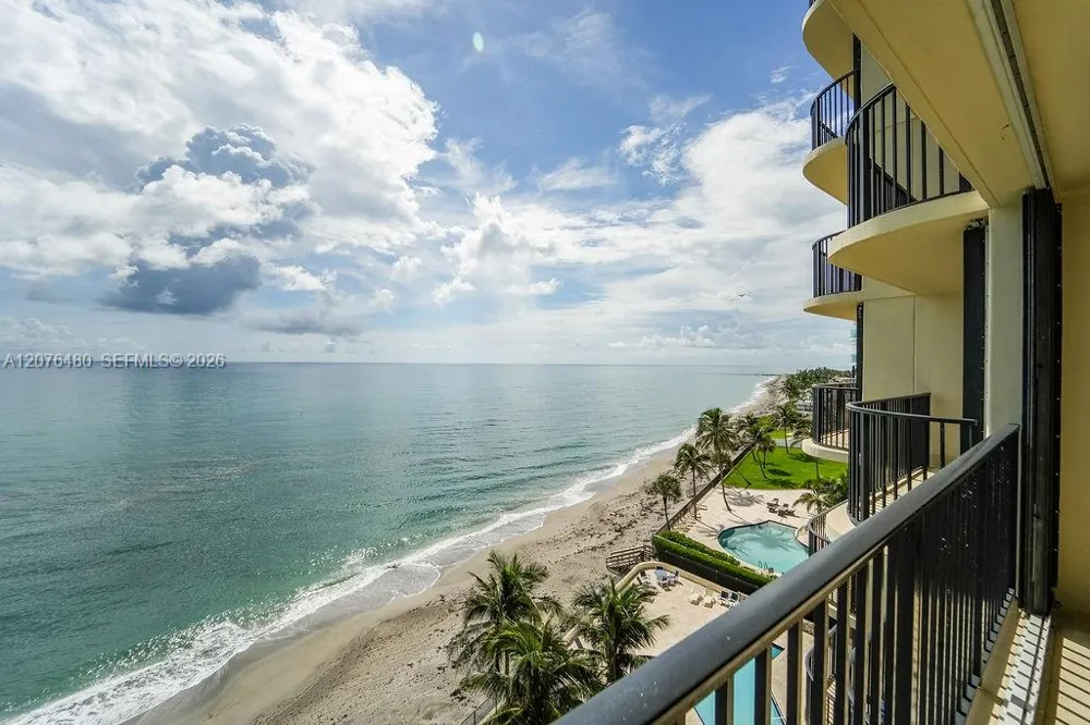 200 Beach Rd #701 Tequesta, FL 33469