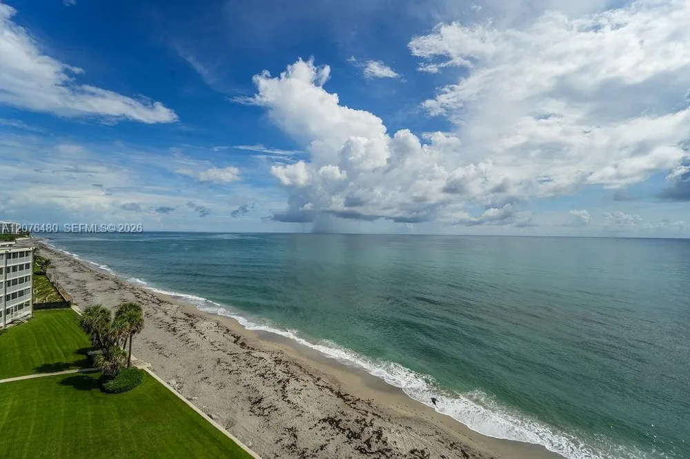 200 Beach Rd #701 Tequesta, FL 33469