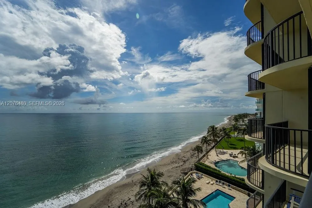 200 Beach Rd #701 Tequesta, FL 33469