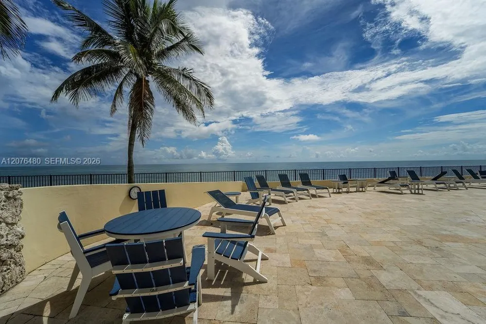 200 Beach Rd #701 Tequesta, FL 33469