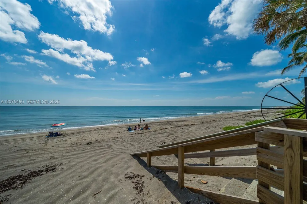200 Beach Rd #701 Tequesta, FL 33469