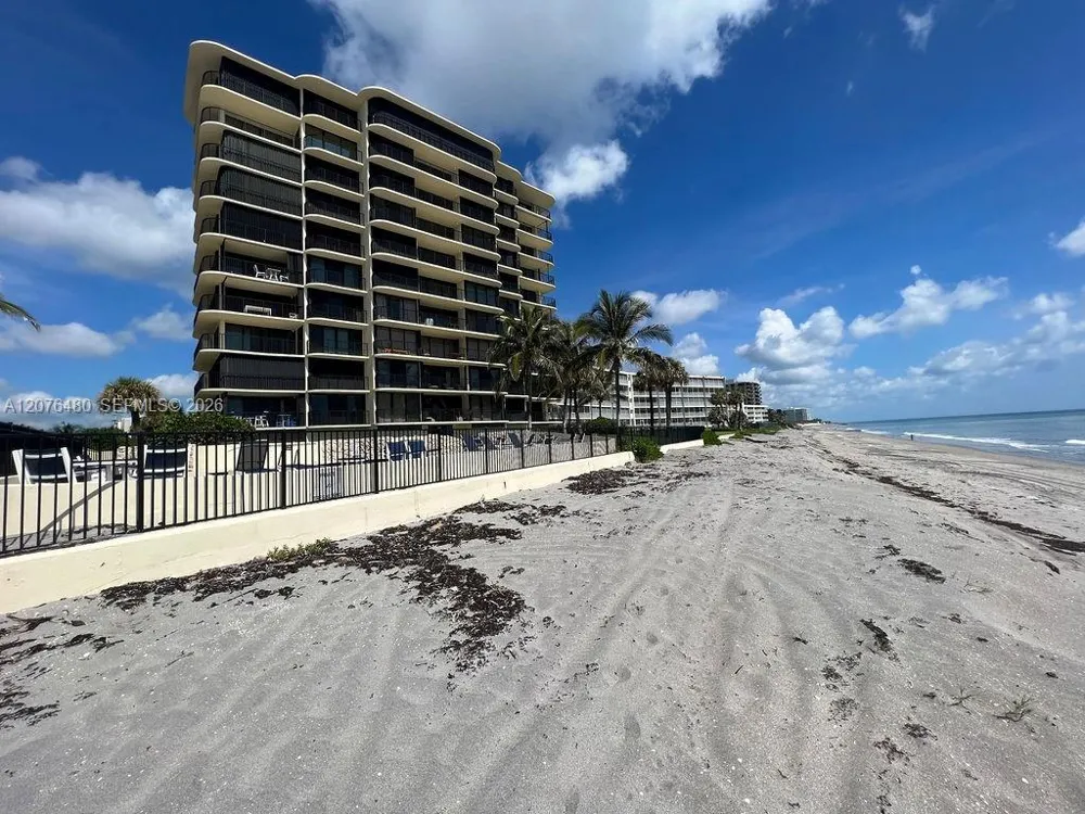 200 Beach Rd #701 Tequesta, FL 33469