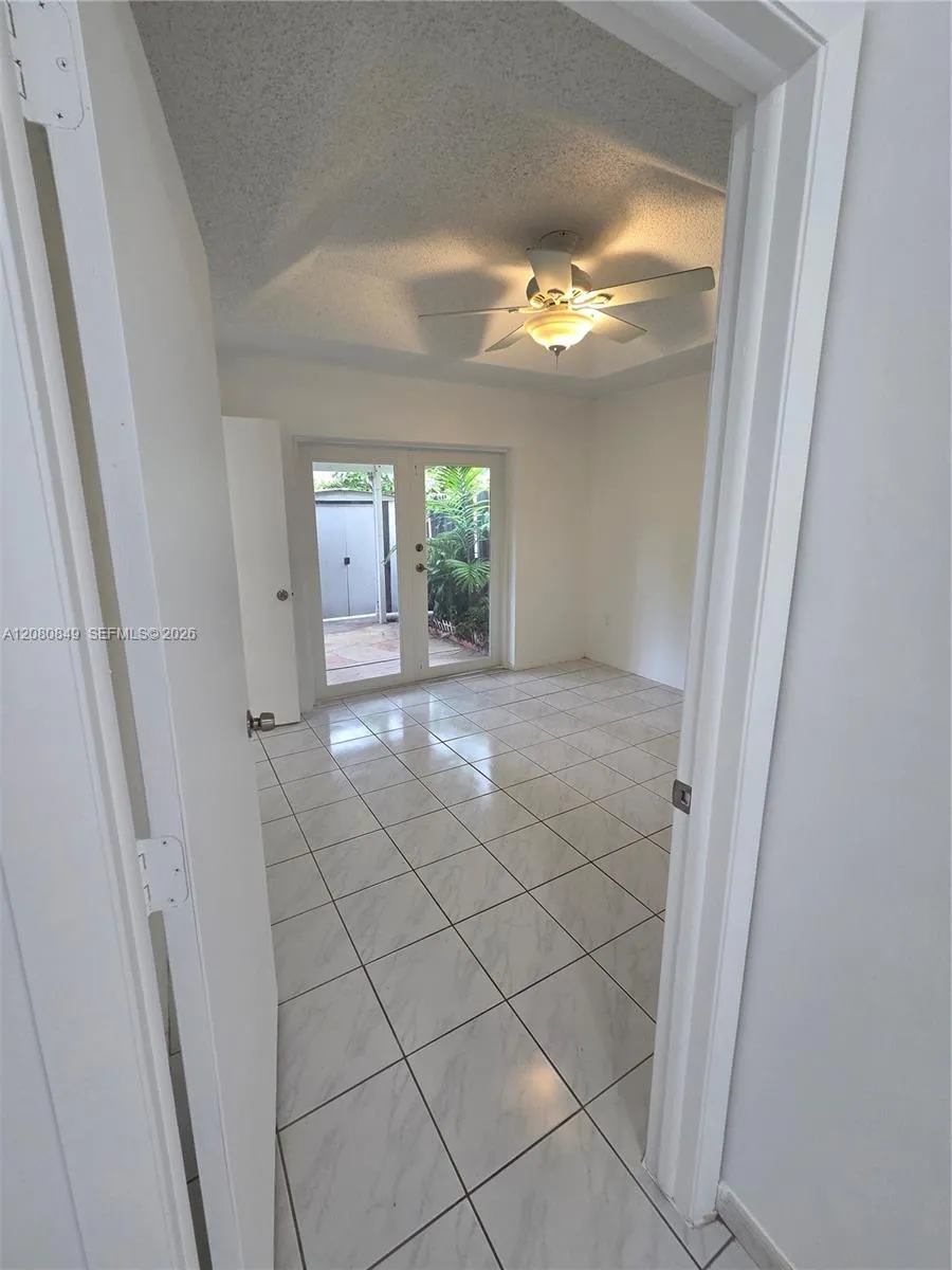 306 NW 114th Ave #3-101 Sweetwater, FL 33172