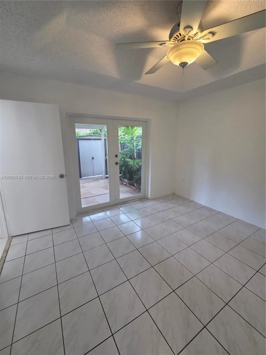 306 NW 114th Ave #3-101 Sweetwater, FL 33172