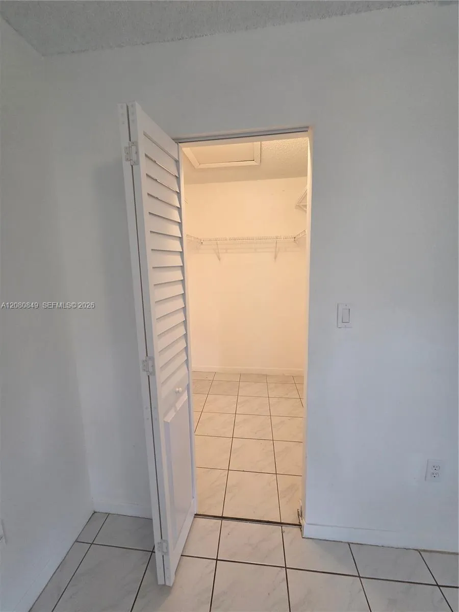 306 NW 114th Ave #3-101 Sweetwater, FL 33172