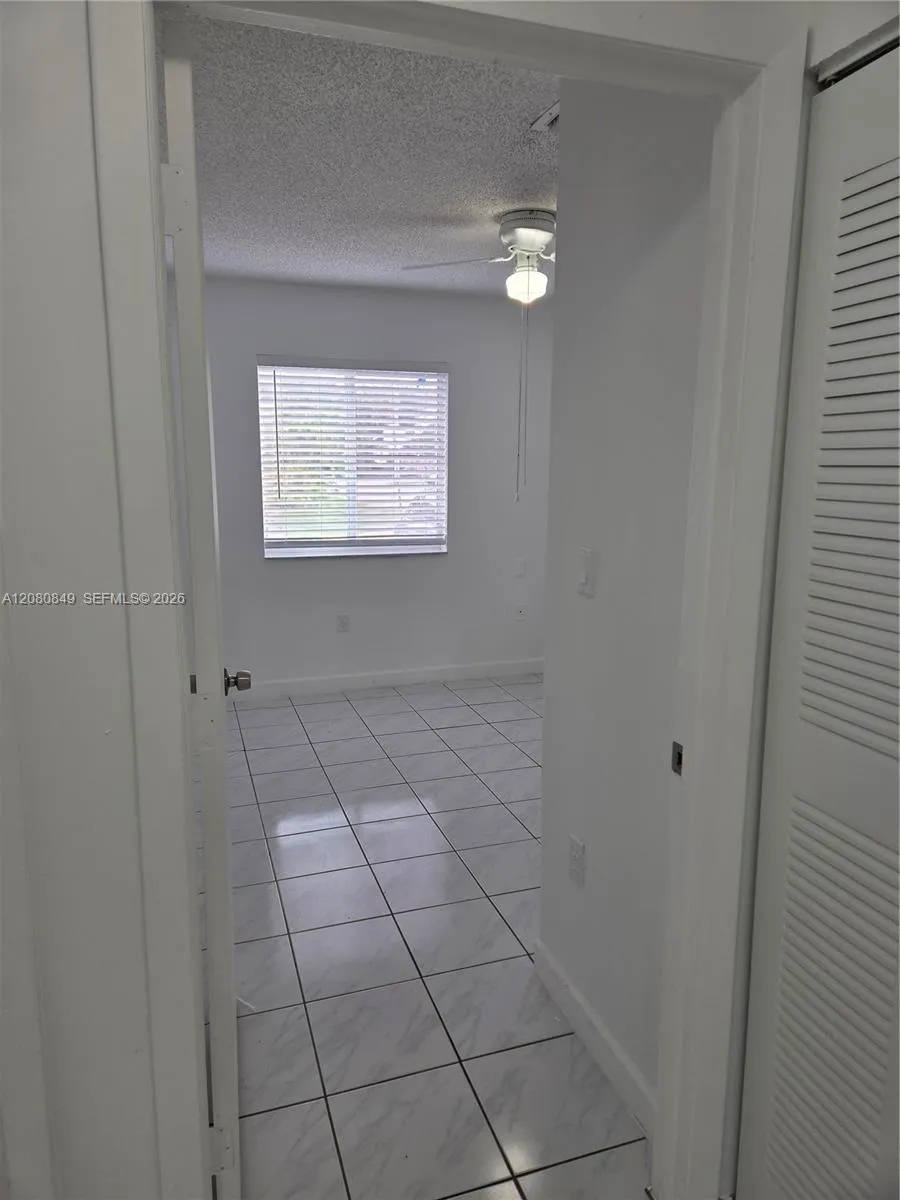 306 NW 114th Ave #3-101 Sweetwater, FL 33172