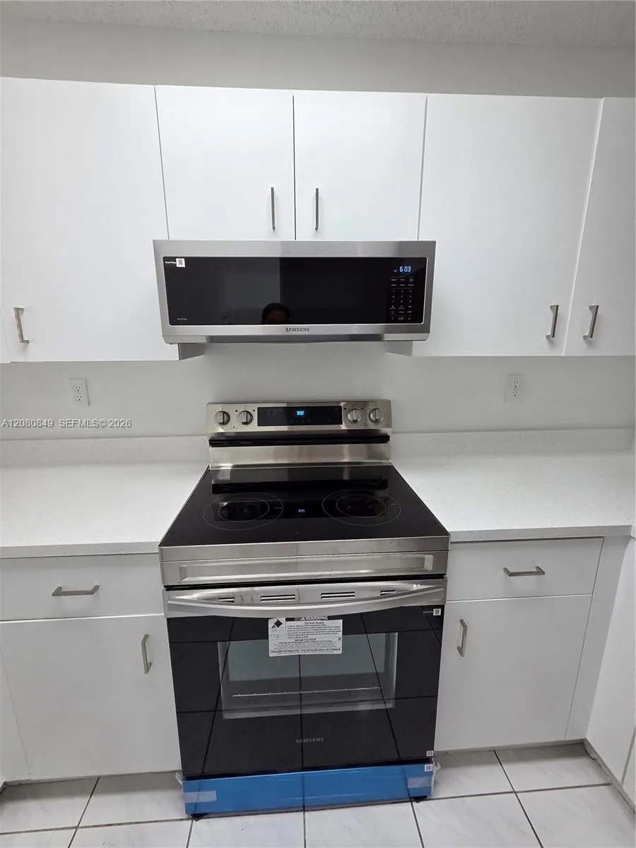 306 NW 114th Ave #3-101 Sweetwater, FL 33172