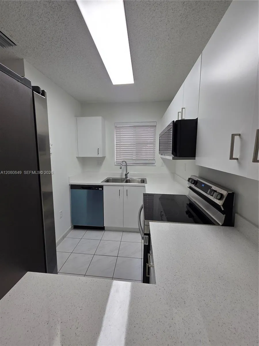 306 NW 114th Ave #3-101 Sweetwater, FL 33172
