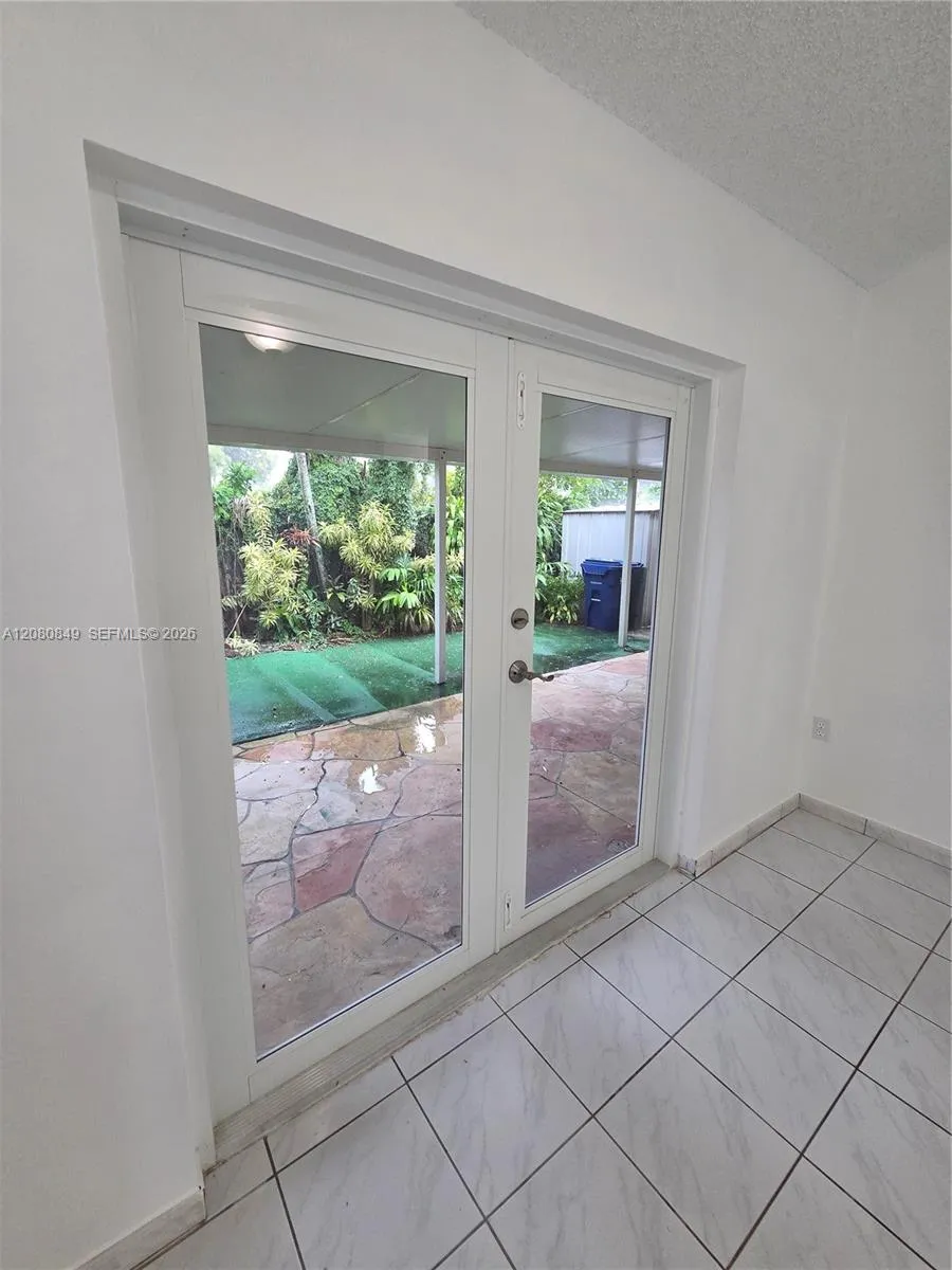 306 NW 114th Ave #3-101 Sweetwater, FL 33172
