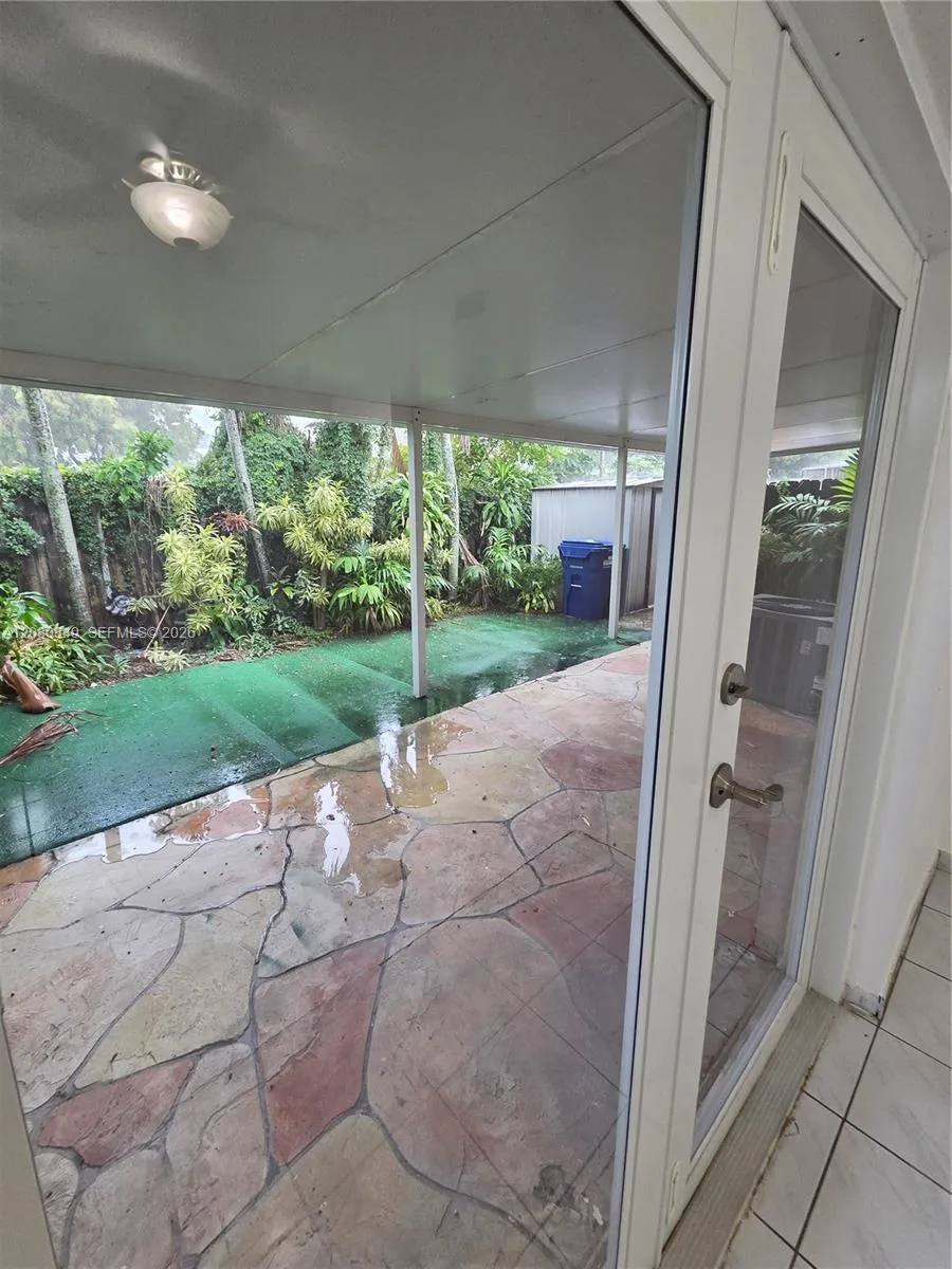 306 NW 114th Ave #3-101 Sweetwater, FL 33172