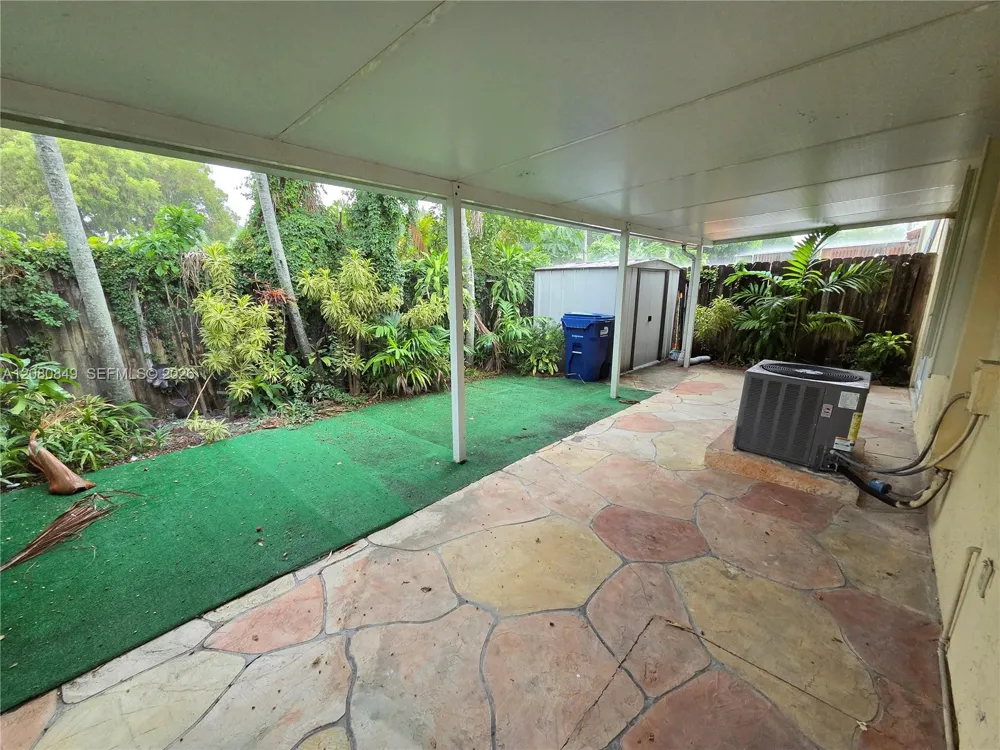 306 NW 114th Ave #3-101 Sweetwater, FL 33172