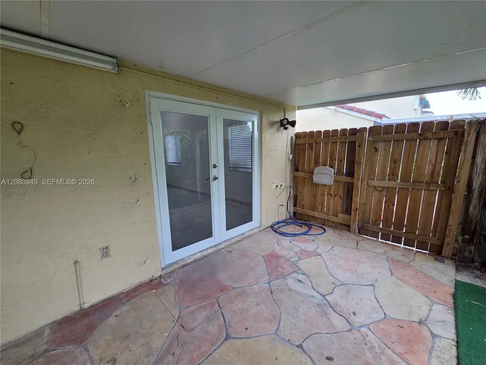 306 NW 114th Ave #3-101 Sweetwater, FL 33172