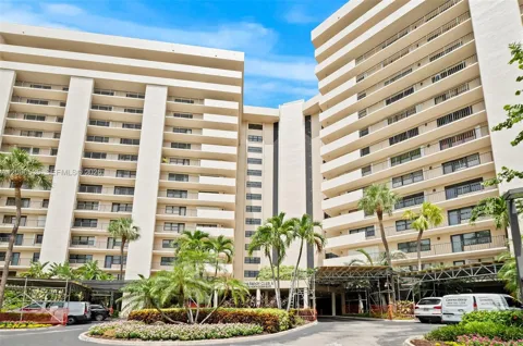 5100 Ocean Blvd #802