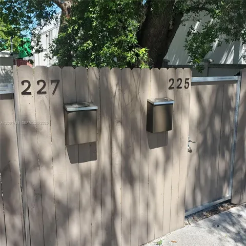 225 NW 59th St