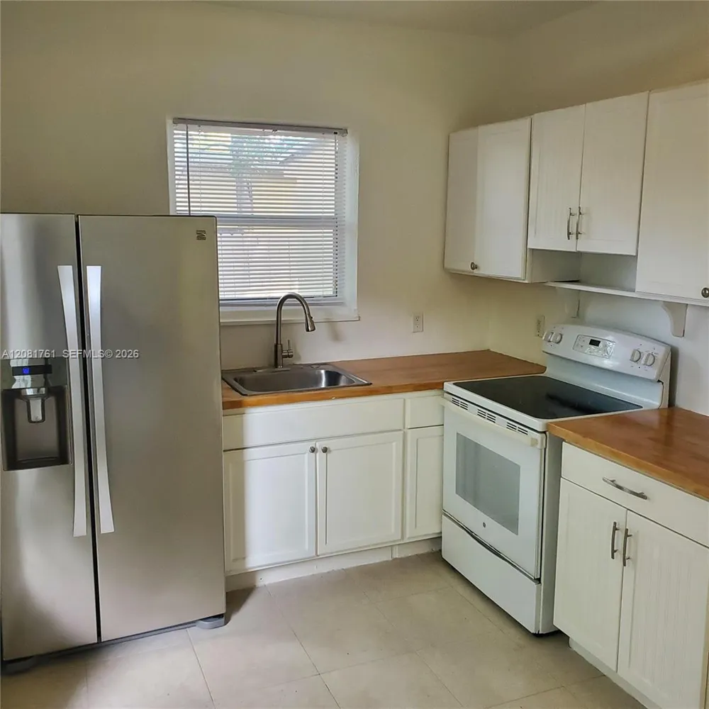 225 NW 59th St Miami, FL 33127