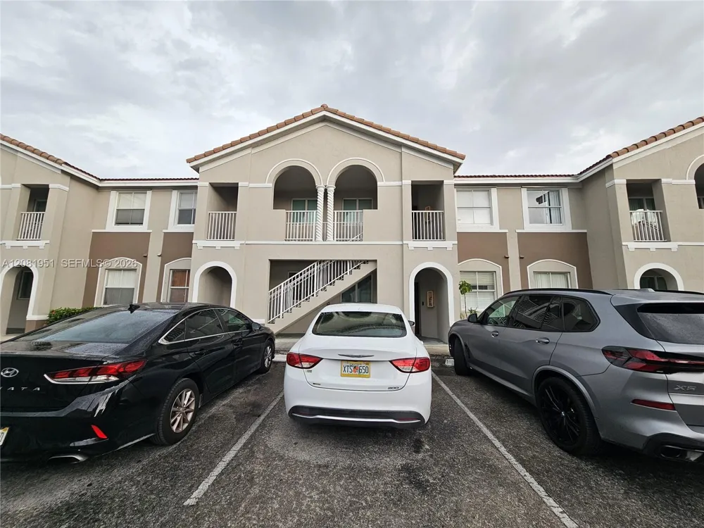 1661 SE 28th St #105 Homestead, FL 33035