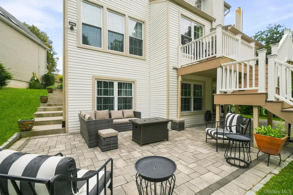 26 Scofield Court Peekskill, NY 10566