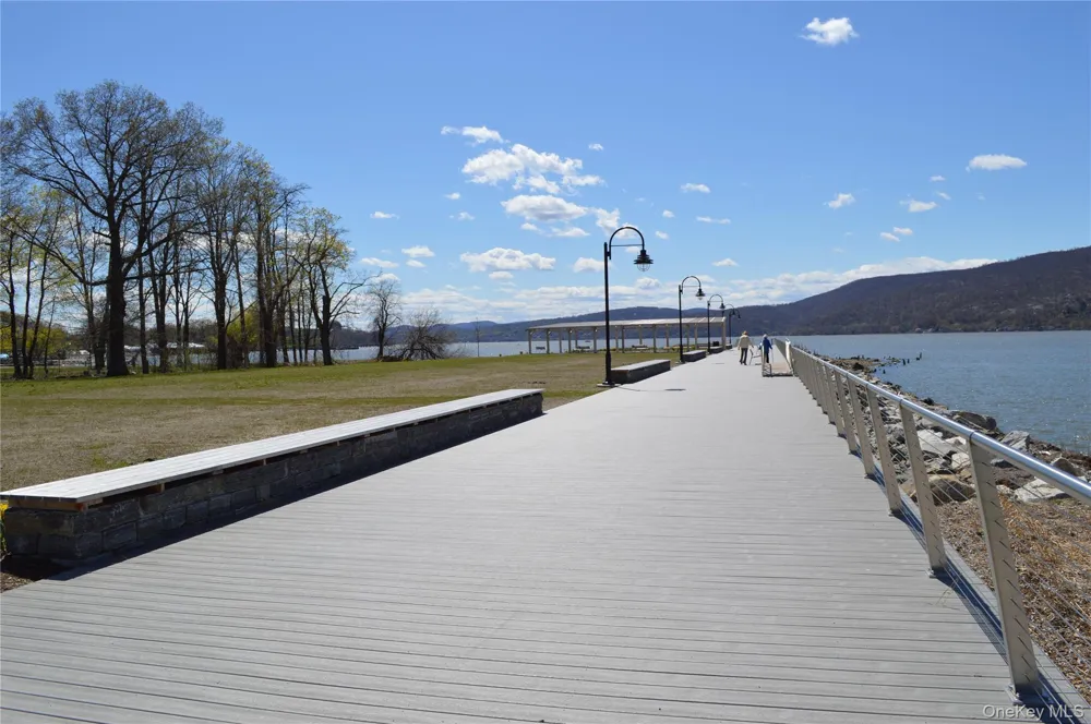 26 Scofield Court Peekskill, NY 10566