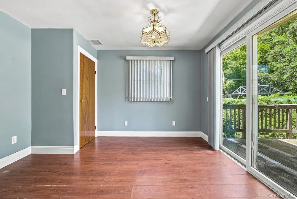 3905 Clove Court Seaford, NY 11783