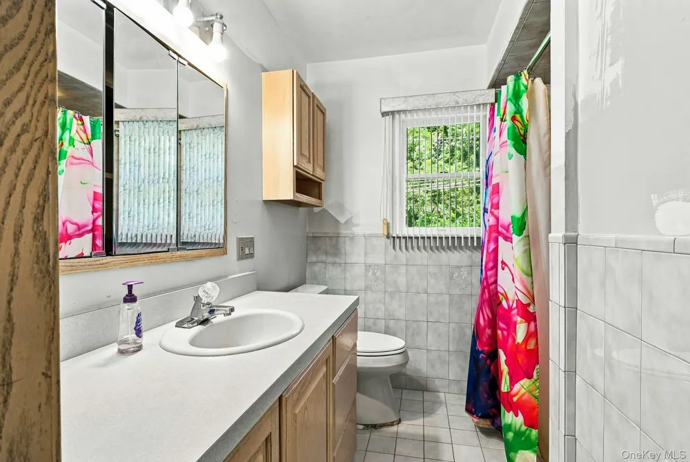 3905 Clove Court Seaford, NY 11783