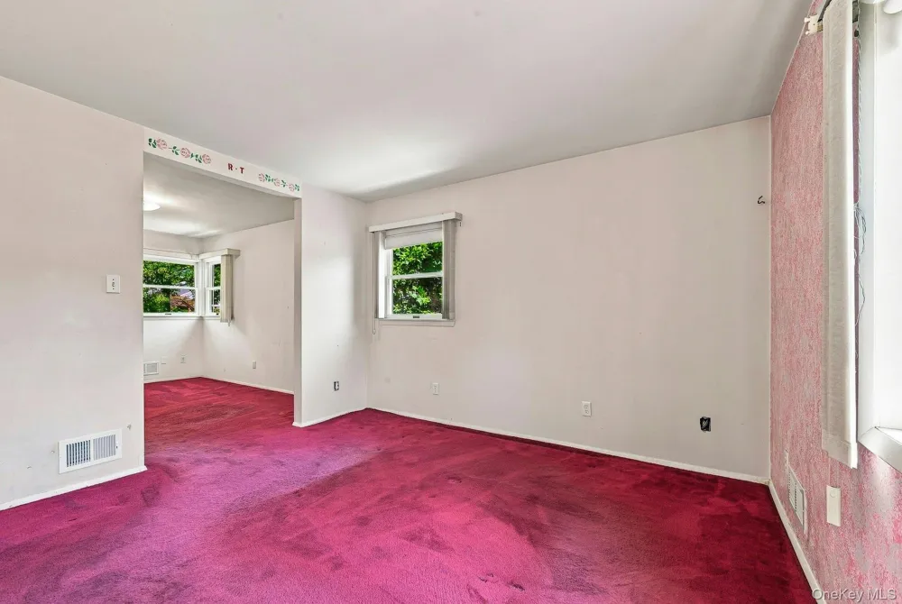 3905 Clove Court Seaford, NY 11783