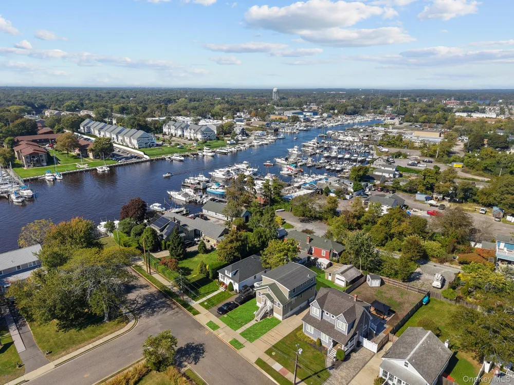 109 Laurel Street Patchogue, NY 11772