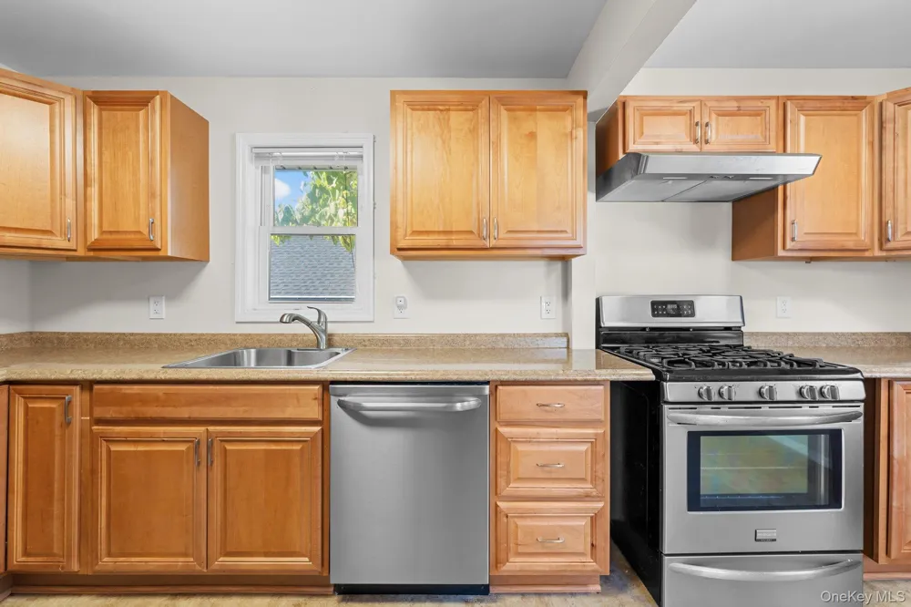 109 Laurel Street Patchogue, NY 11772