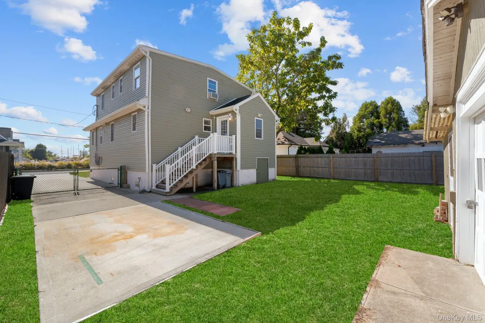 109 Laurel Street Patchogue, NY 11772
