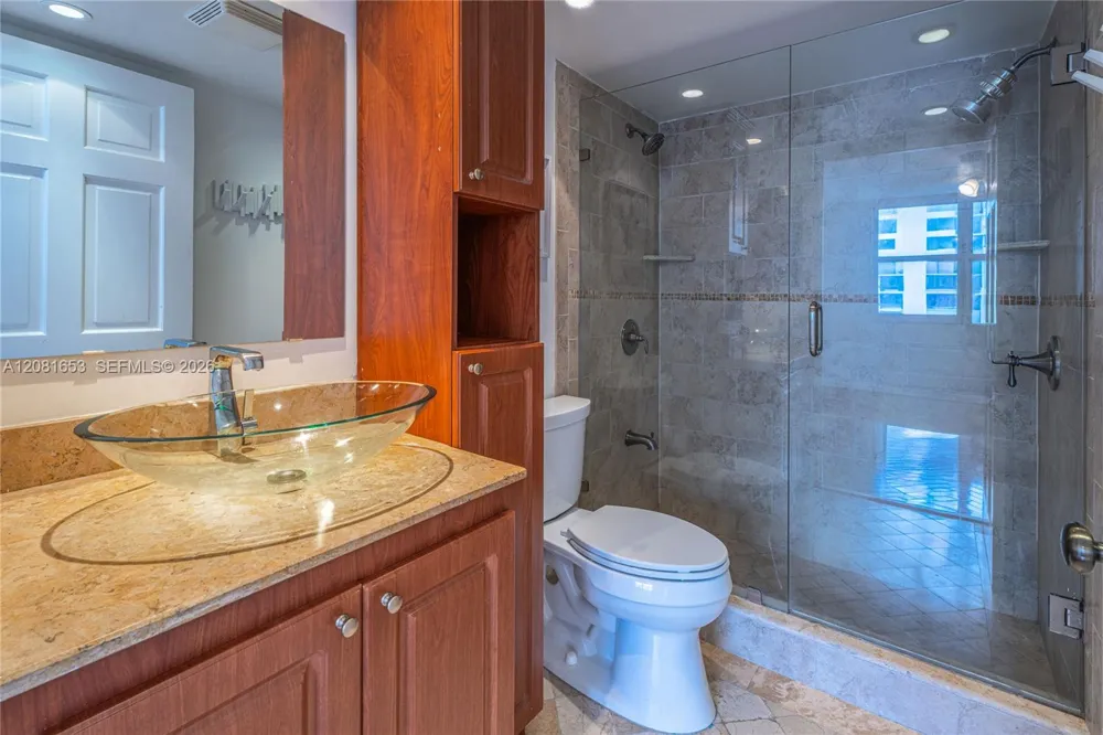 770 Claughton Island Dr #1603 Miami, FL 33131