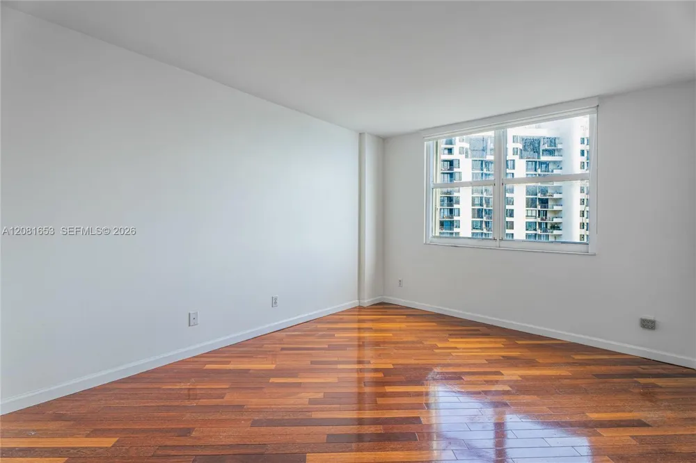770 Claughton Island Dr #1603 Miami, FL 33131