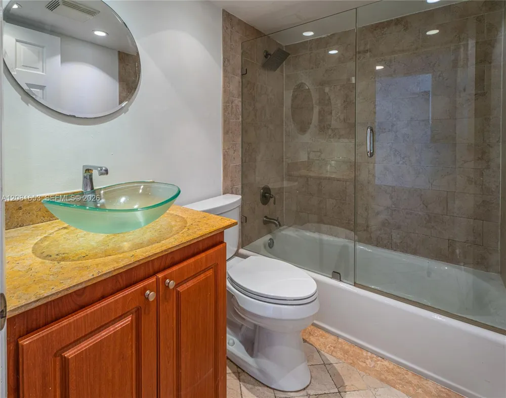 770 Claughton Island Dr #1603 Miami, FL 33131
