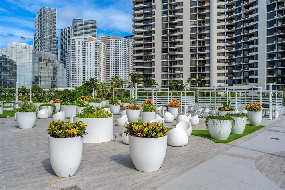 770 Claughton Island Dr #1603 Miami, FL 33131