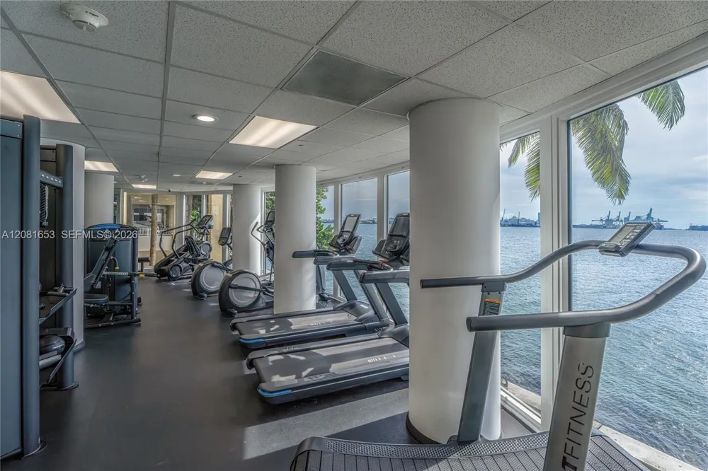770 Claughton Island Dr #1603 Miami, FL 33131