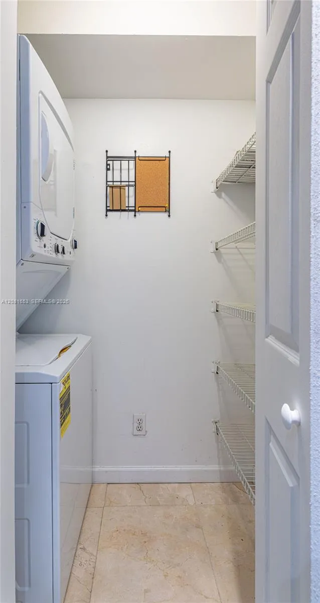 770 Claughton Island Dr #1603 Miami, FL 33131