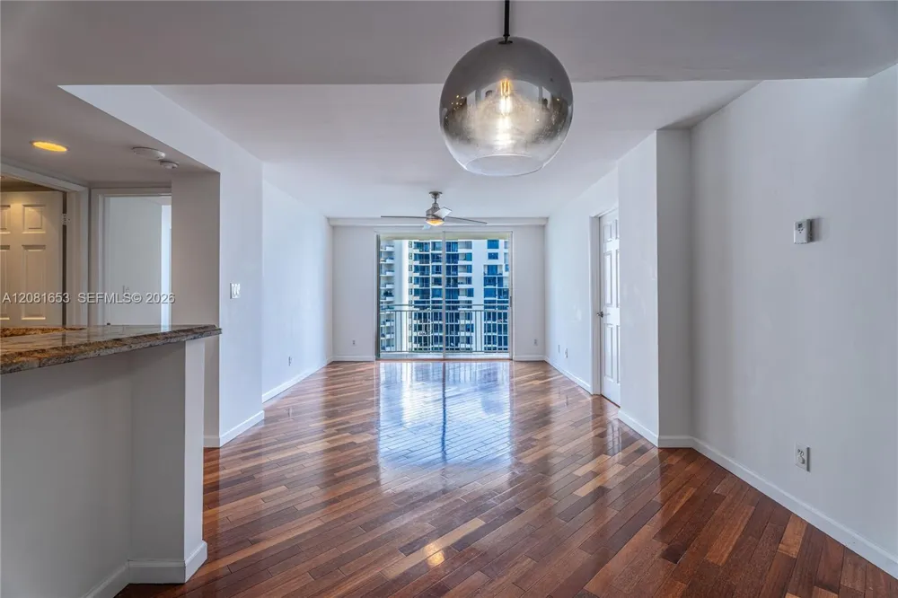 770 Claughton Island Dr #1603 Miami, FL 33131