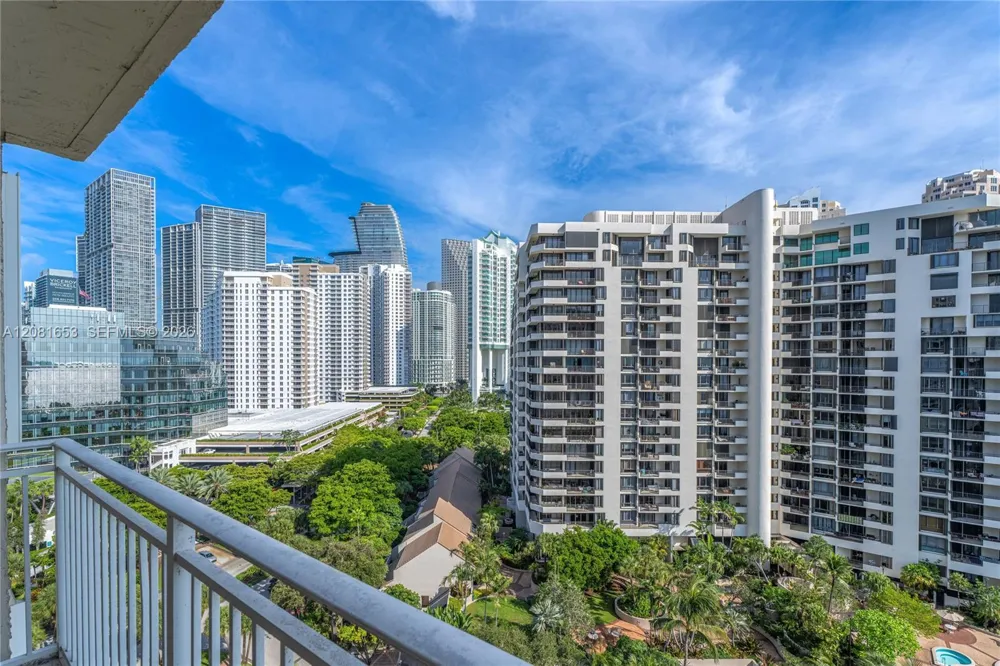 770 Claughton Island Dr #1603 Miami, FL 33131