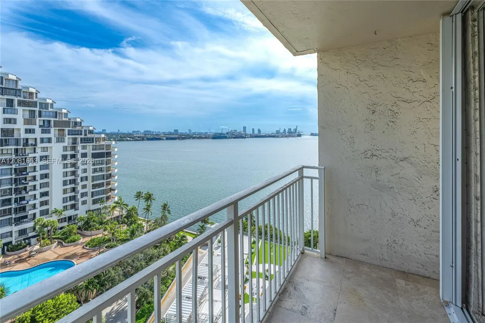770 Claughton Island Dr #1603 Miami, FL 33131
