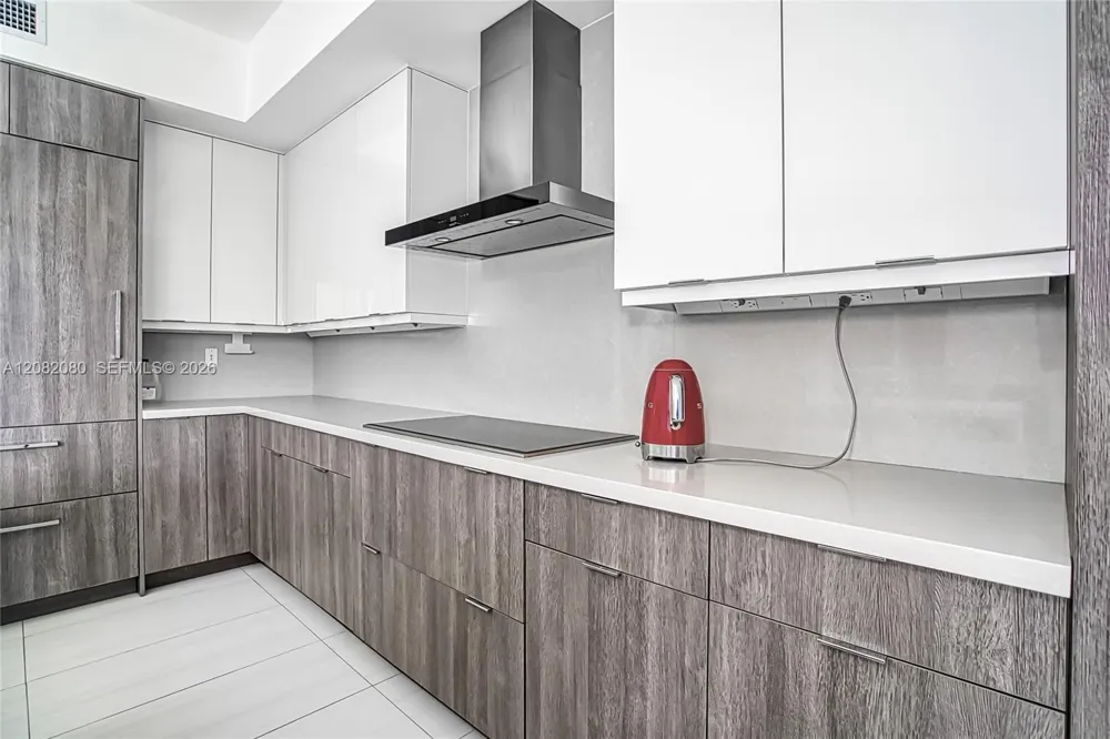 6100 Ocean Dr #2N Hollywood, FL 33019