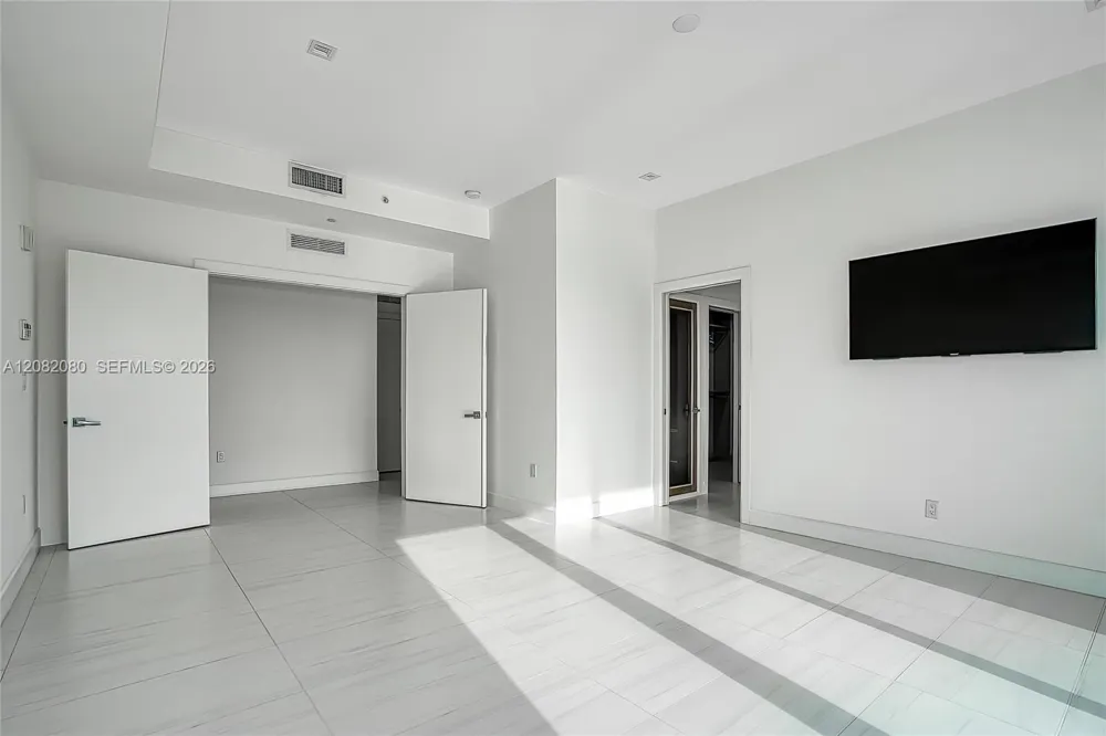 6100 Ocean Dr #2N Hollywood, FL 33019