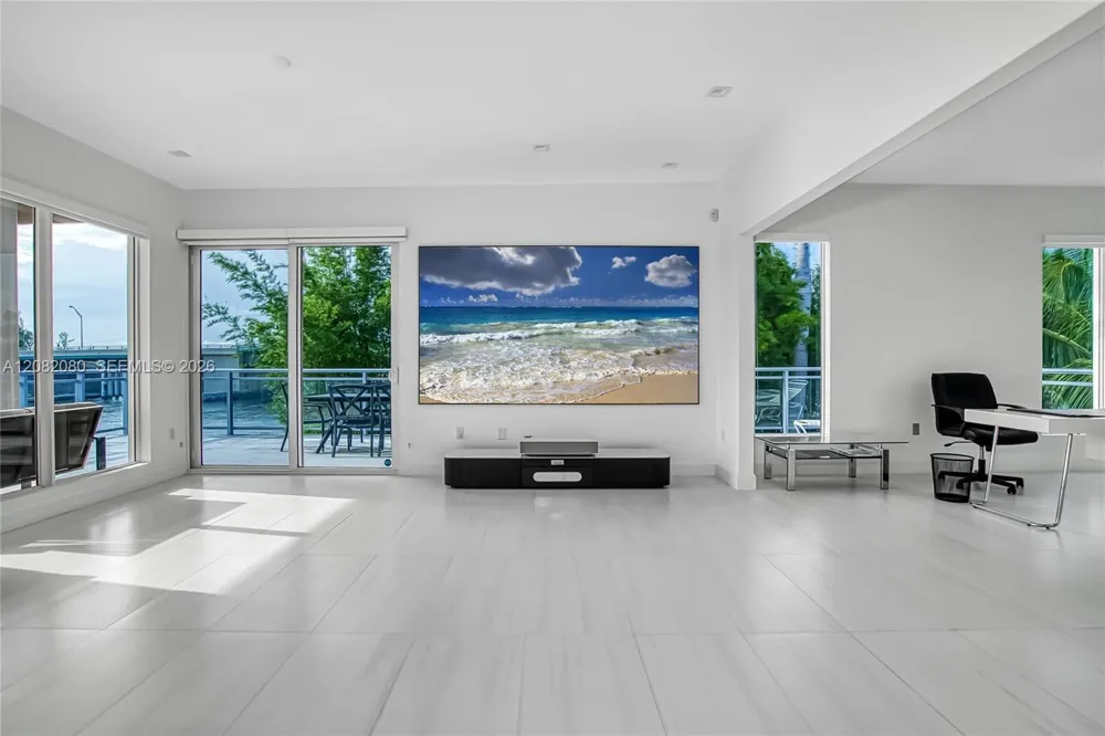 6100 Ocean Dr #2N Hollywood, FL 33019