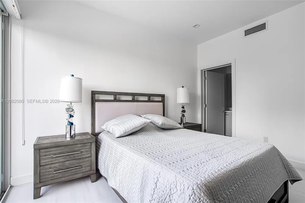 6100 Ocean Dr #2N Hollywood, FL 33019