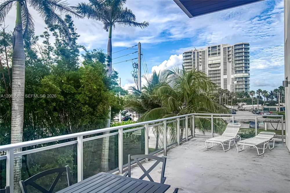 6100 Ocean Dr #2N Hollywood, FL 33019