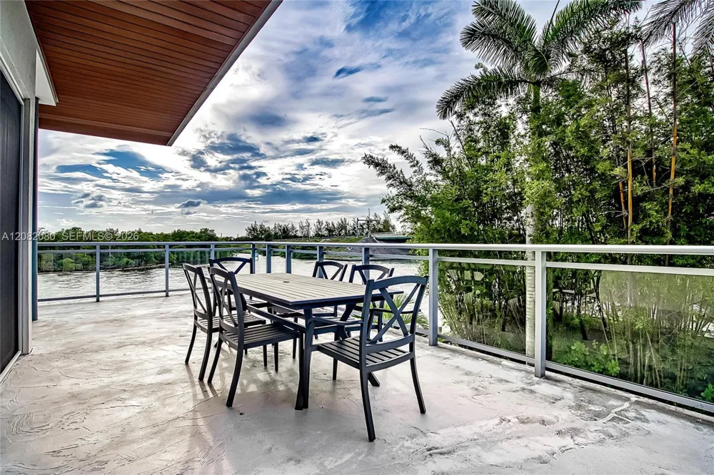 6100 Ocean Dr #2N Hollywood, FL 33019