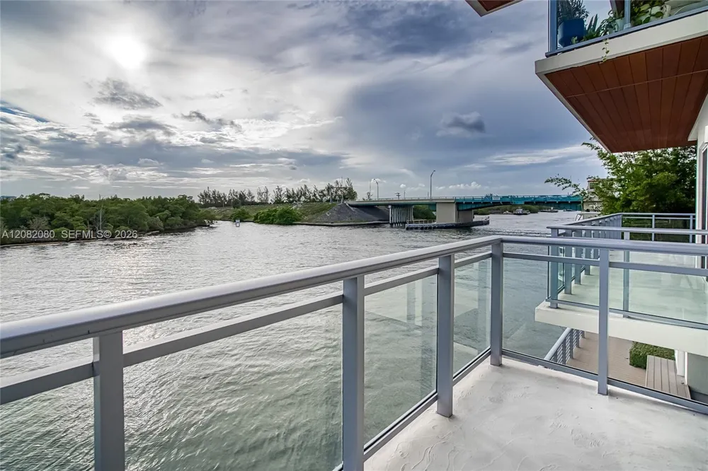 6100 Ocean Dr #2N Hollywood, FL 33019